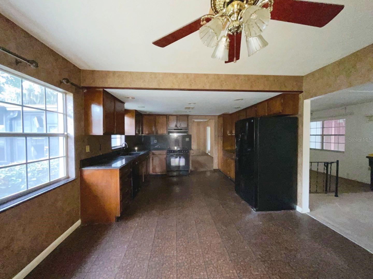 603 W Ocala St, Umatilla, FL 32784 photo