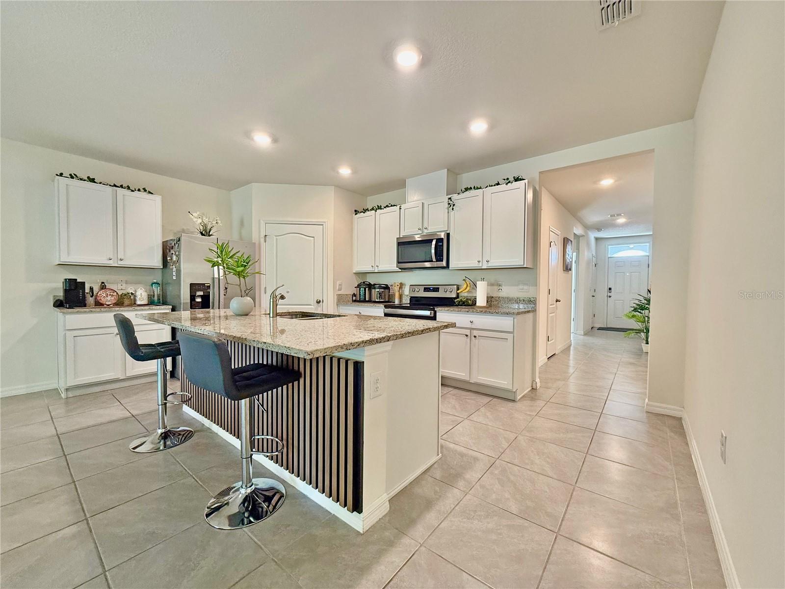 2033 E Gloria Dr, Deltona, FL 32725 photo