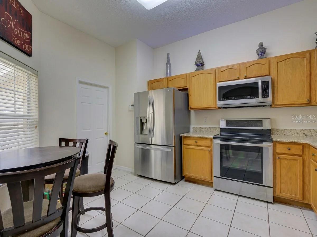1804 Lake Villa Dr, Tavares, FL 32778 photo