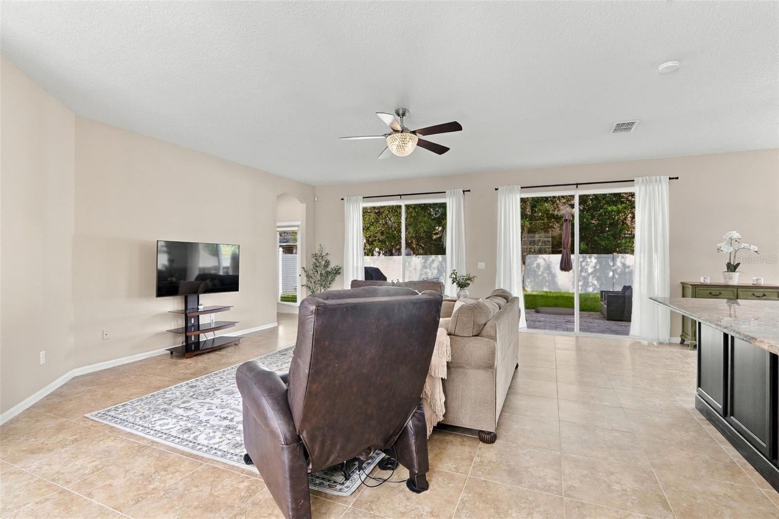 3293 Red Ash Cir, Oviedo, FL 32766 photo