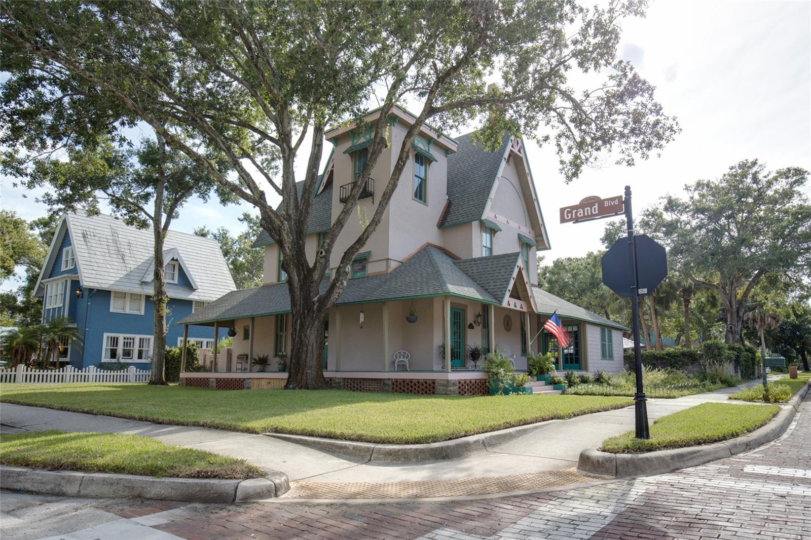 101 Read St, Tarpon Springs, FL 34689 photo