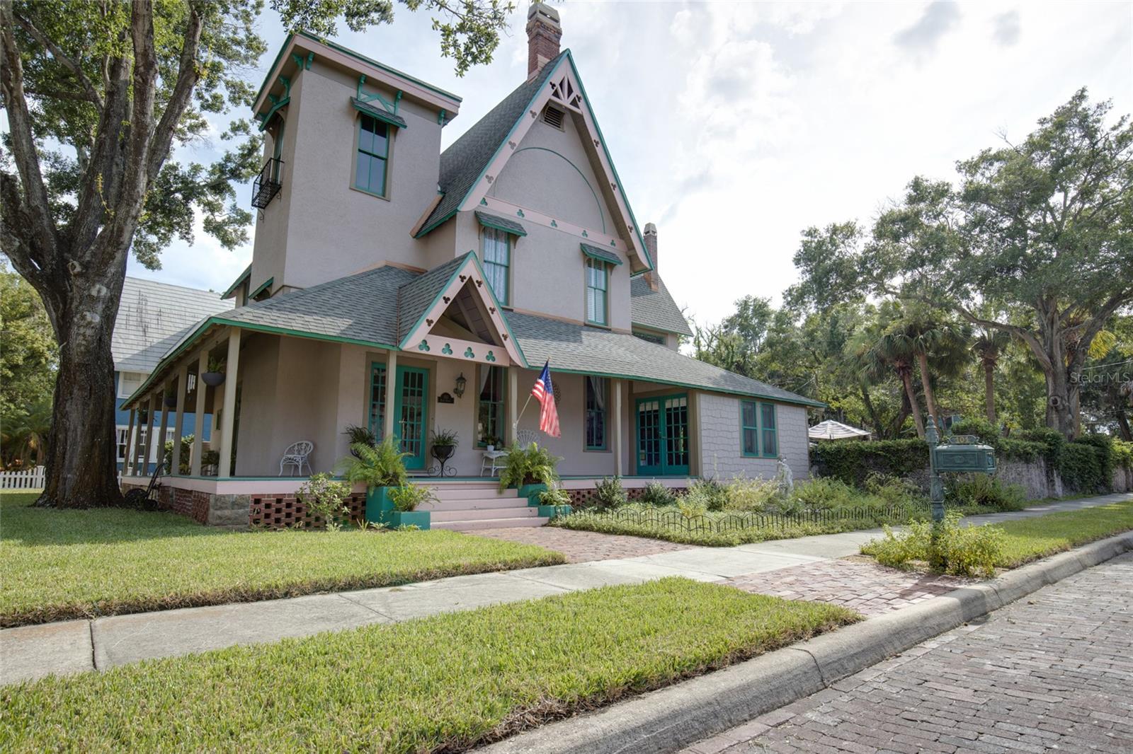 101 Read St, Tarpon Springs, FL 34689 photo