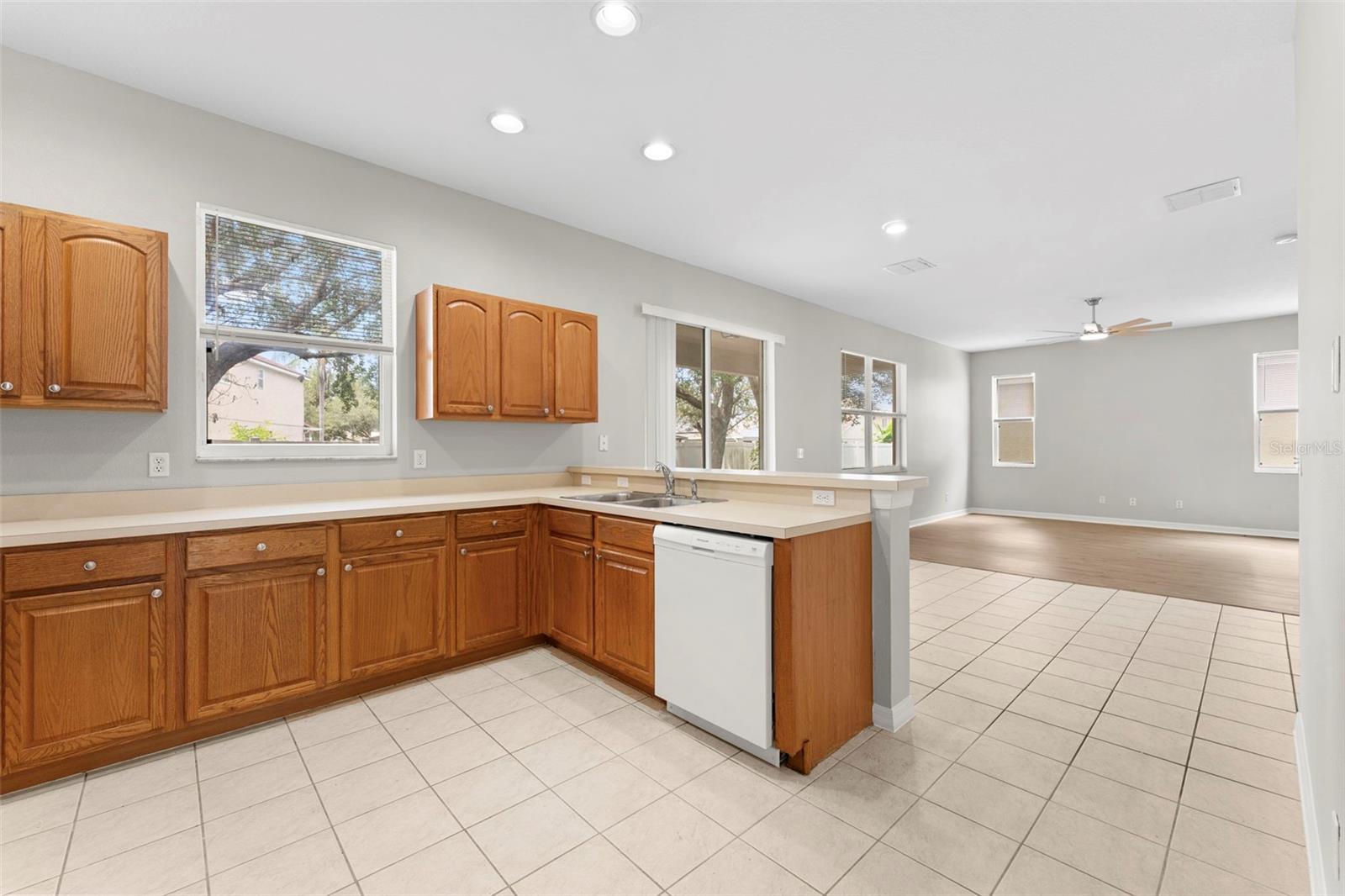 10215 Cypress Knee Cir, Orlando, FL 32825 photo