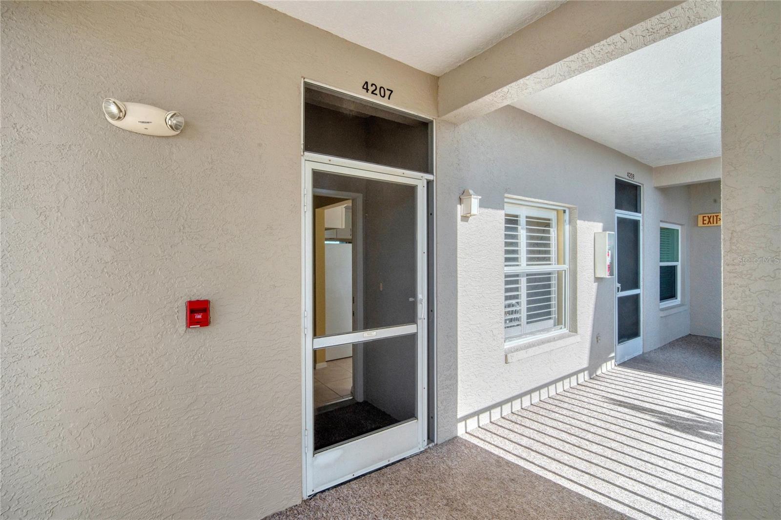 9610 Club South Cir #4207, Sarasota, FL 34238 photo