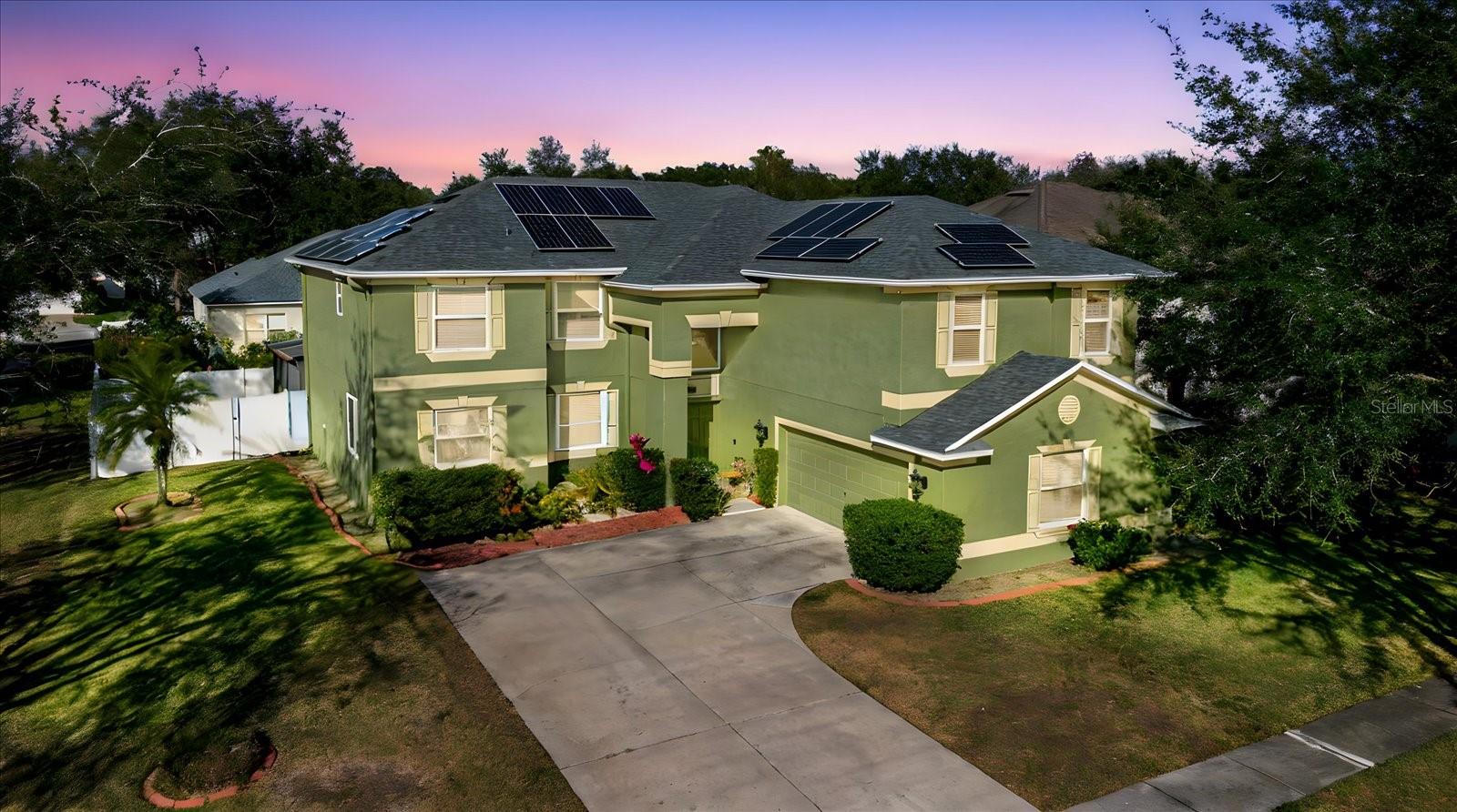 2717 Avon River Dr, Valrico, FL 33596 photo