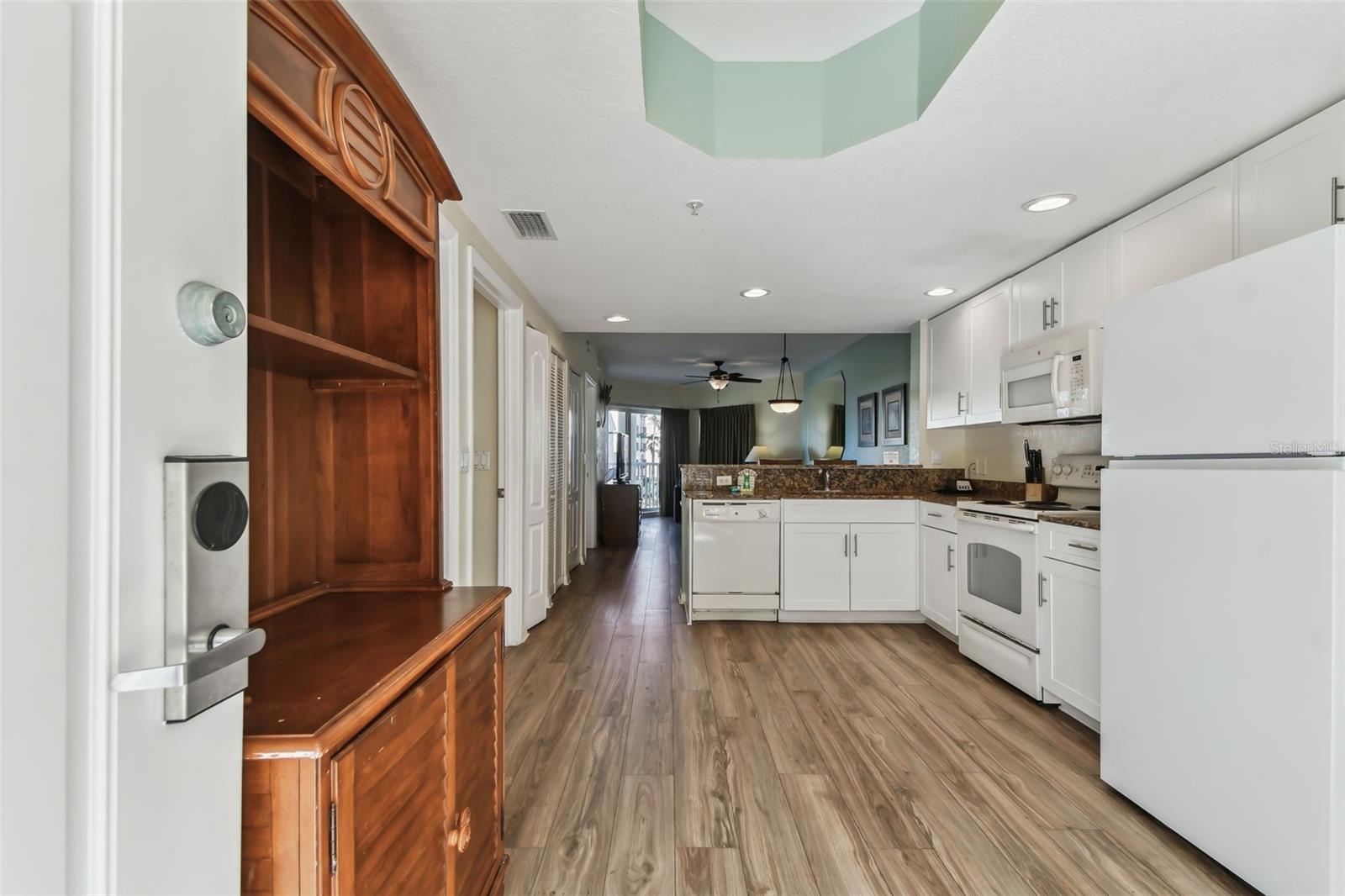 12000 Gulf Blvd #309 N, Treasure Island, FL 33706 photo