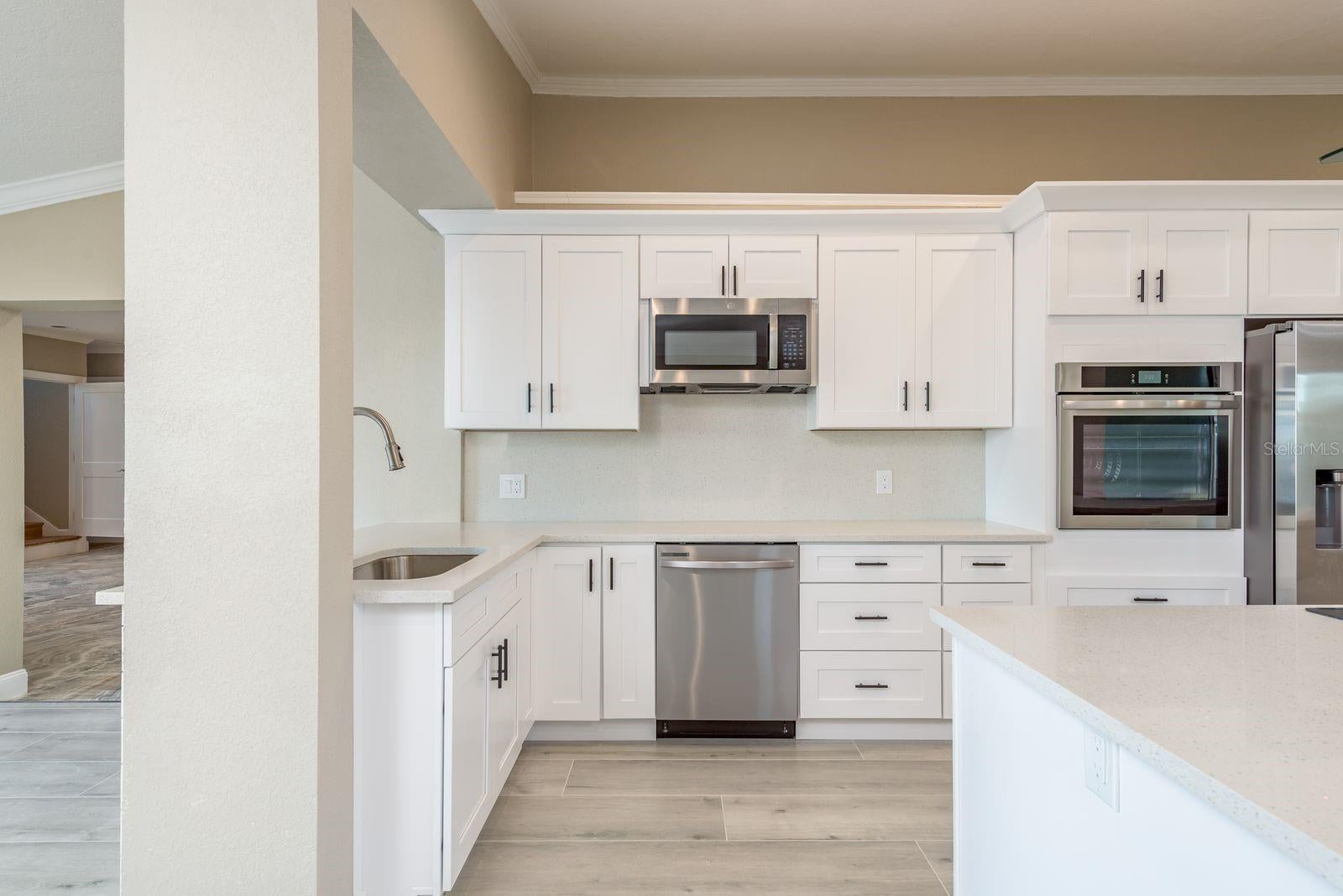 302 Shore Dr, Palm Harbor, FL 34683 photo
