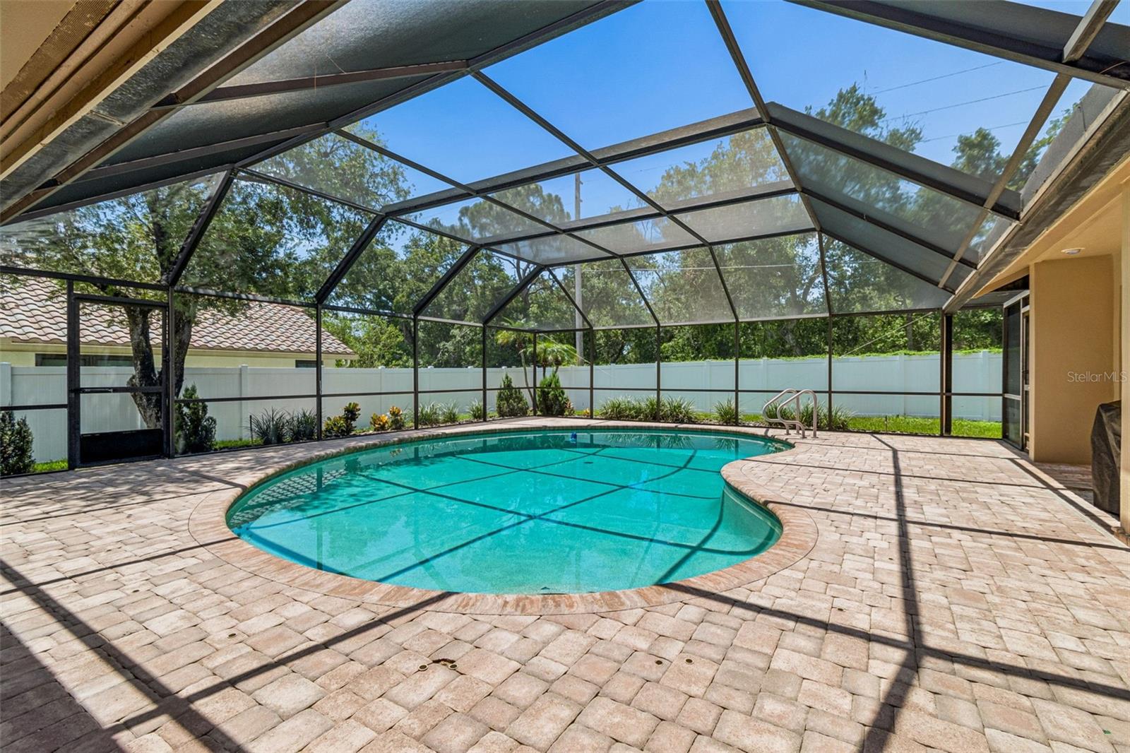 2937 Hillcreek Cir, Clearwater, FL 33759 photo
