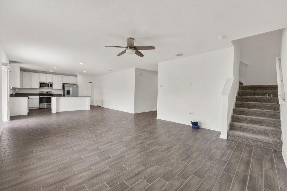 3096 Blue Bonnet Ln, Osteen, FL 32764 photo