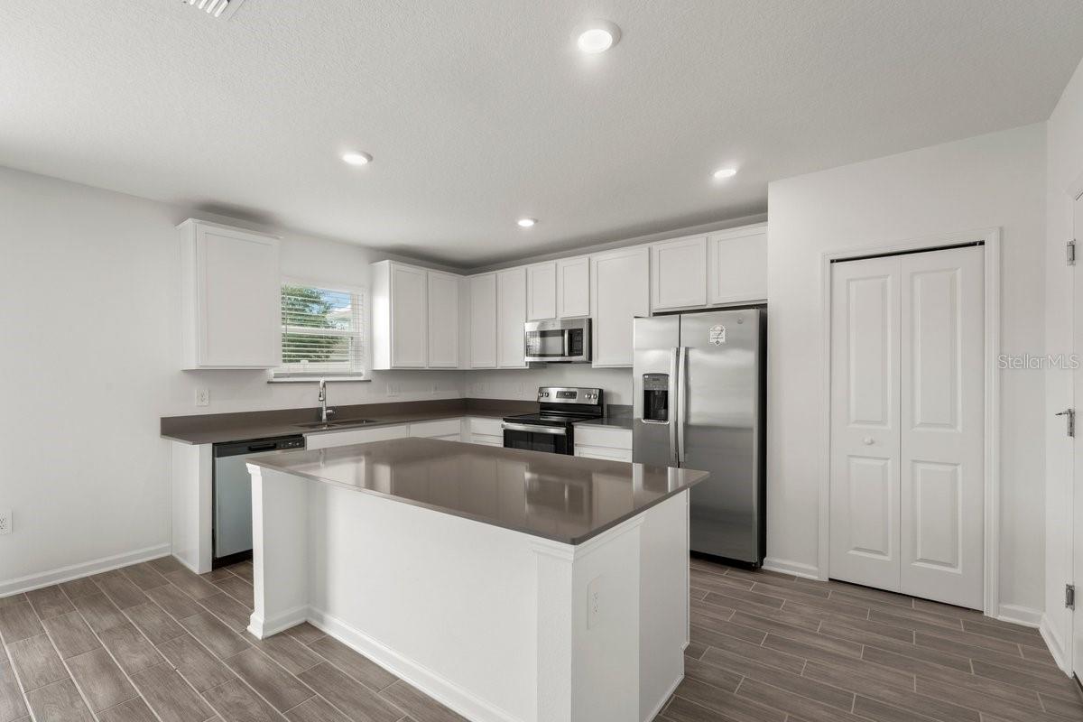 3096 Blue Bonnet Ln, Osteen, FL 32764 photo