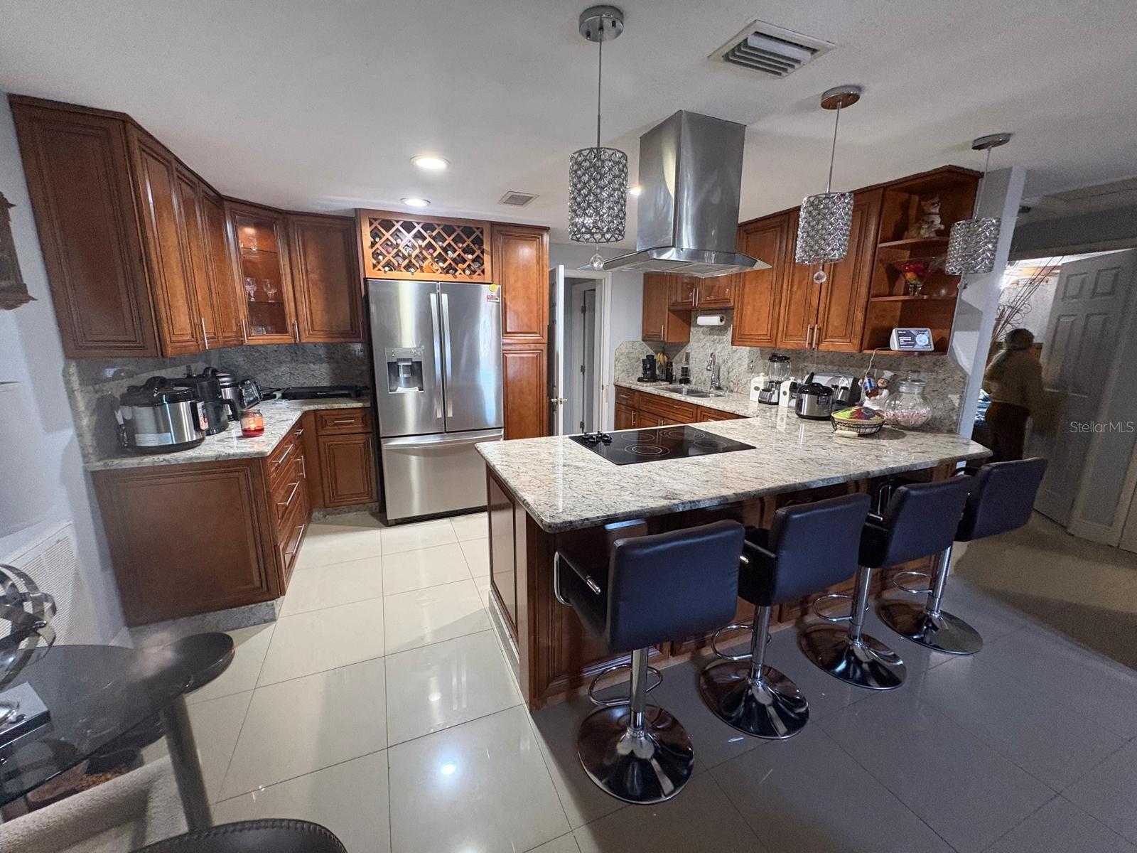 6005 W Clifton St, Tampa, FL 33634 photo