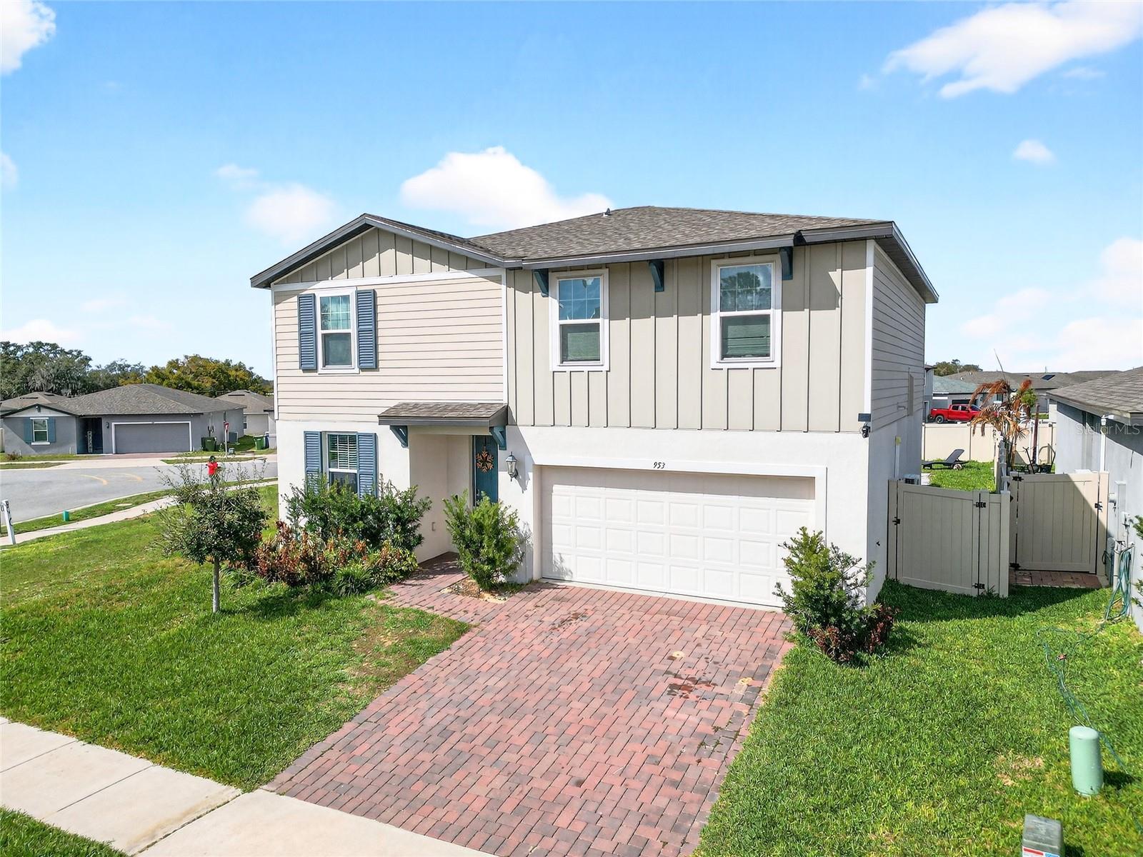 953 Cambridge Dr, Winter Haven, FL 33881 photo