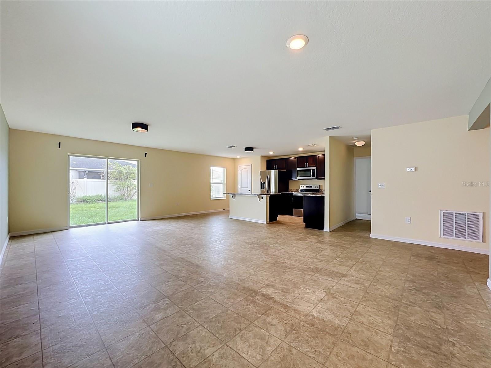 10624 Massimo Dr, Wimauma, FL 33598 photo