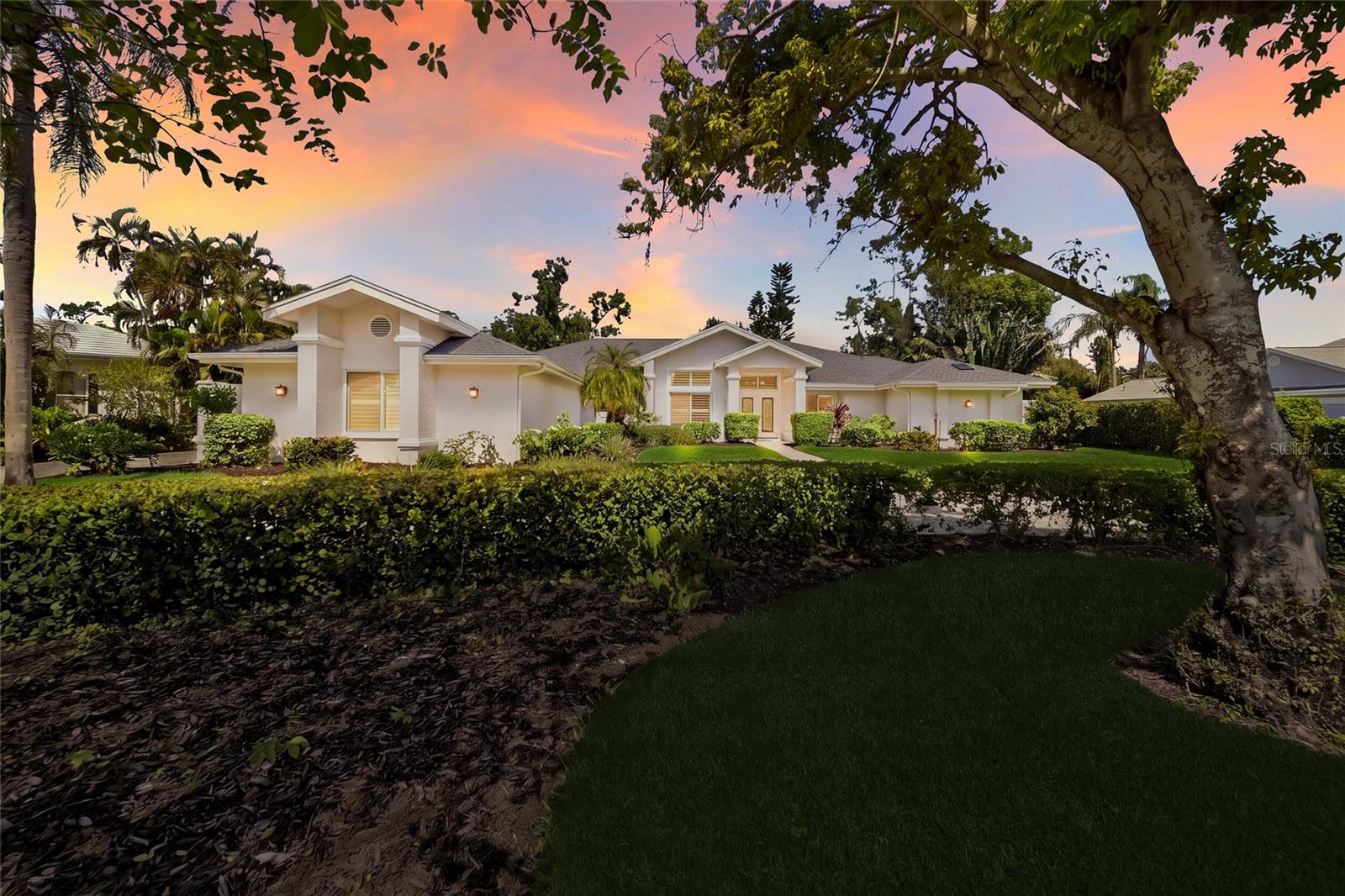 7501 Weeping Willow Blvd, Sarasota, FL 34241 photo