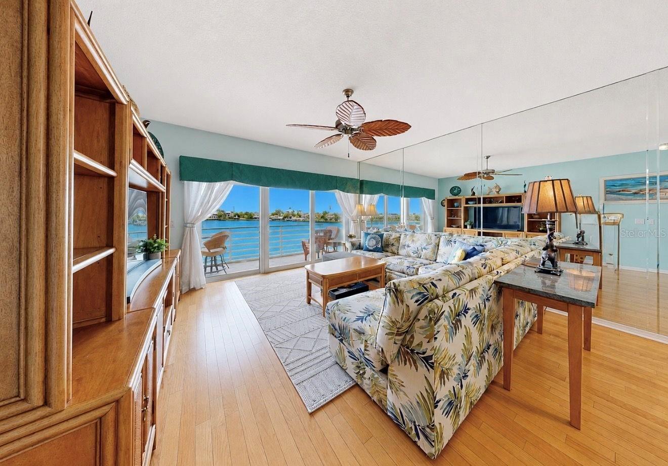 4629 Mirabella Ct, St Pete Beach, FL 33706 photo