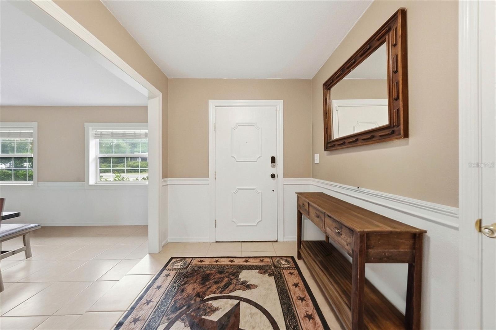 112 E Gardenia St, Howey In The Hills, FL 34737 photo