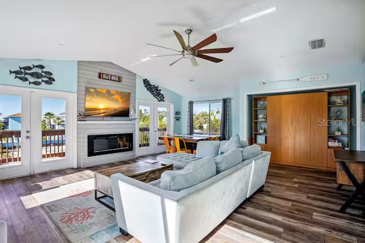 12201 Gulf Blvd, Treasure Island, FL 33706 photo