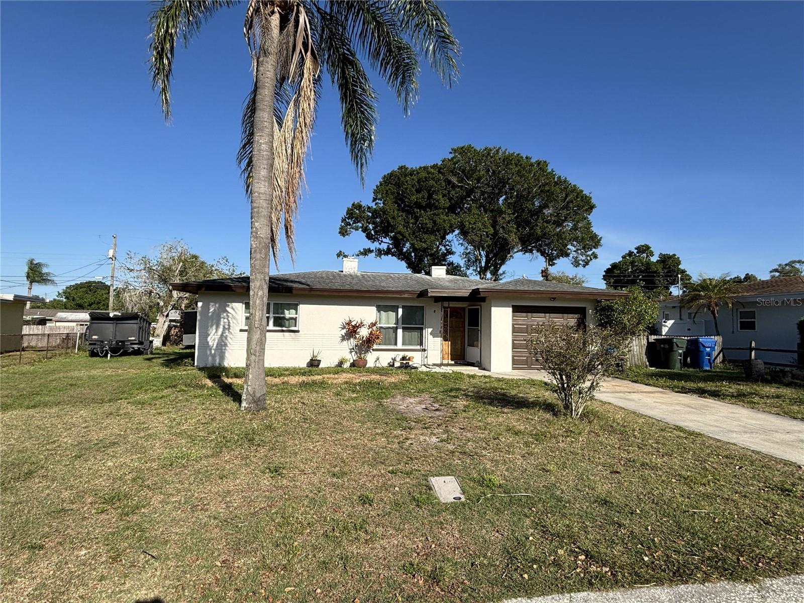 1347 Buckingham Dr, Clearwater, FL 33756 photo