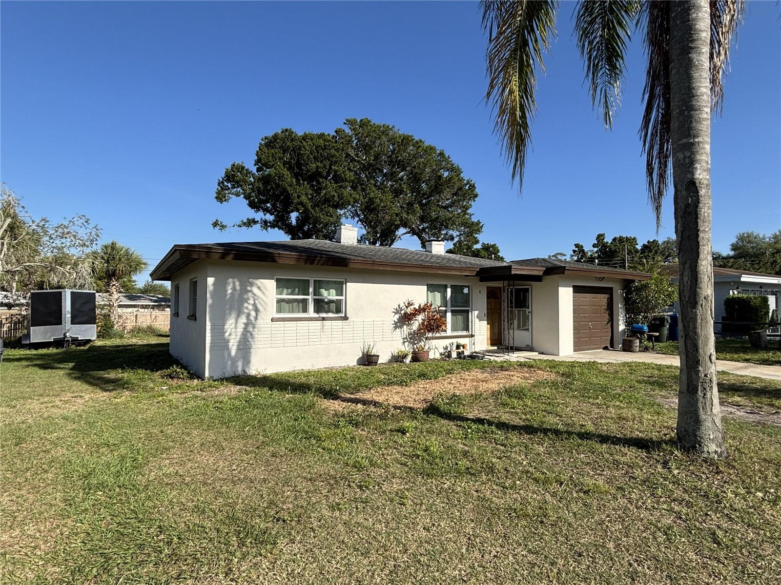 1347 Buckingham Dr, Clearwater, FL 33756 photo