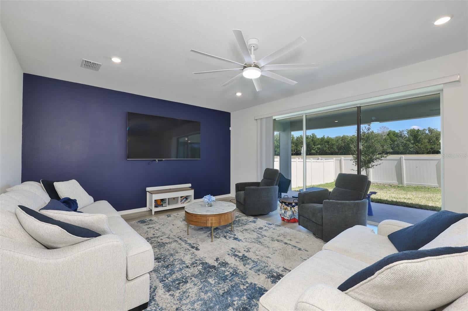 3070 Forest Meadow Ave, Valrico, FL 33594 photo