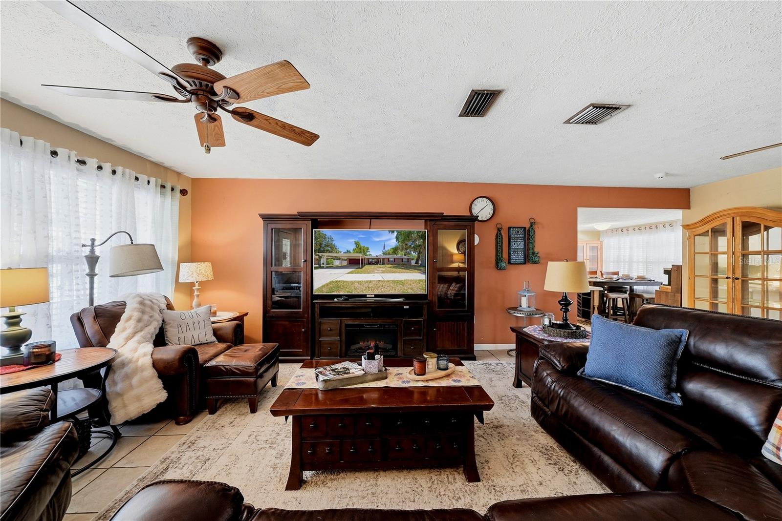 3801 Upland Pl, Valrico, FL 33594 photo