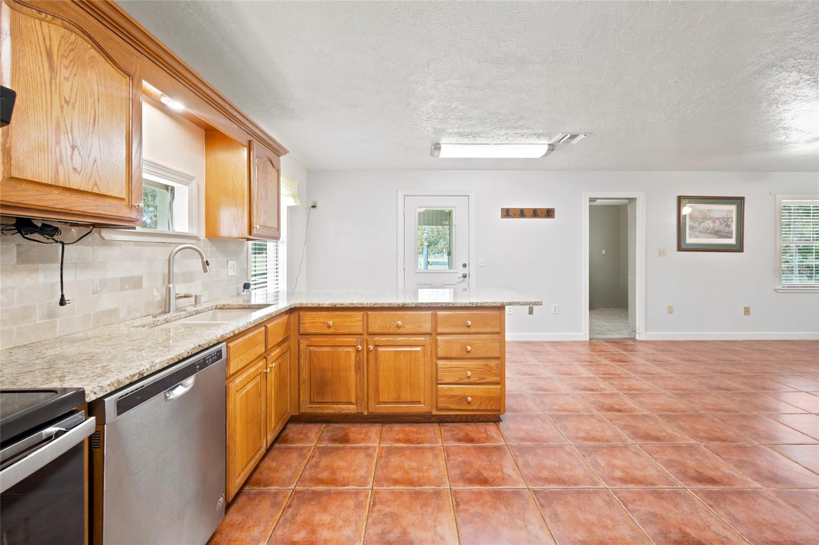 2460 SE 150 St, Summerfield, FL 34491 photo