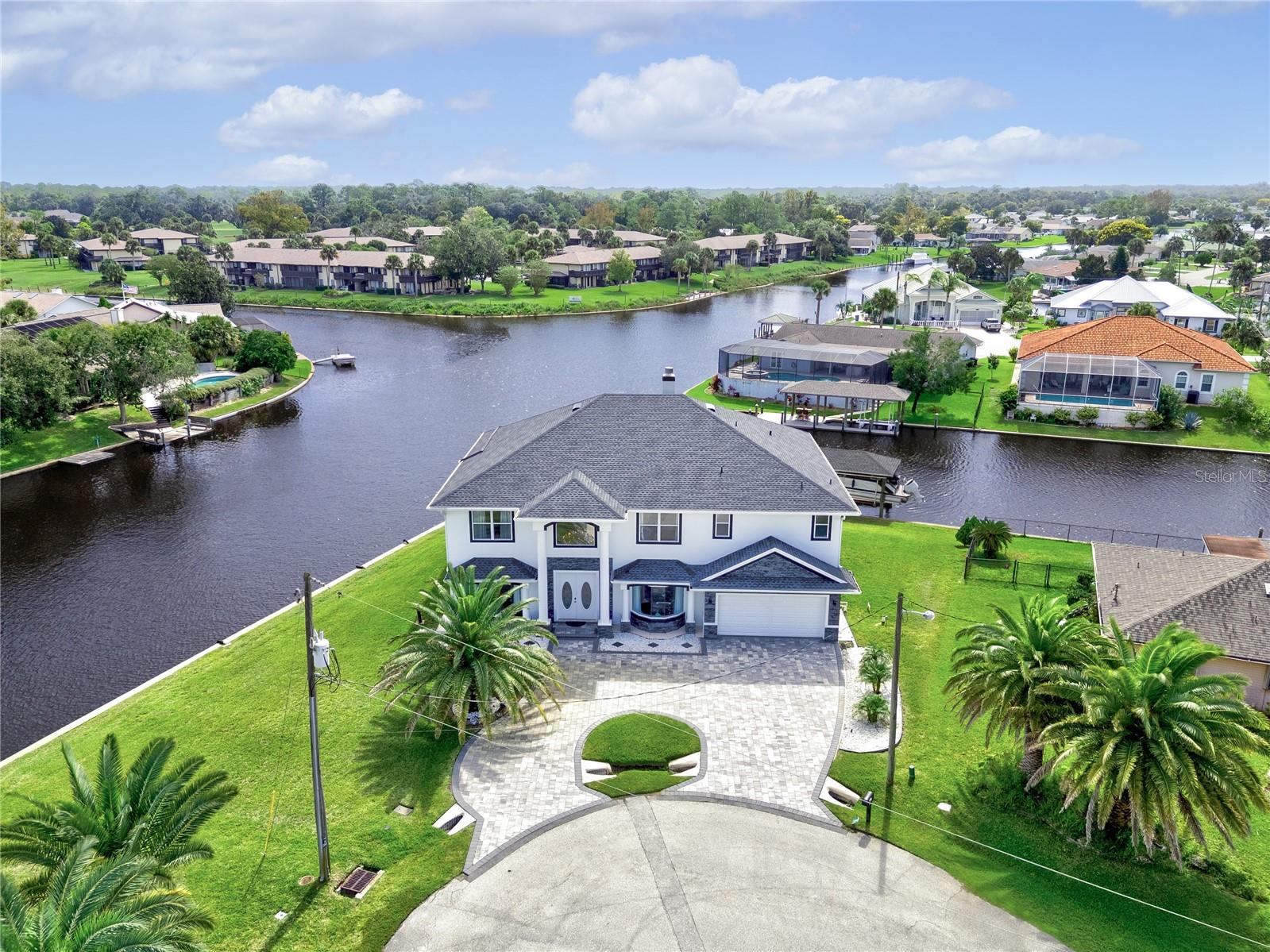 16 Florence Ct, Palm Coast, FL 32137