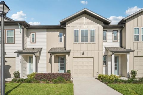 Townhouse in DAVENPORT FL 734 LONGBOAT DRIVE.jpg