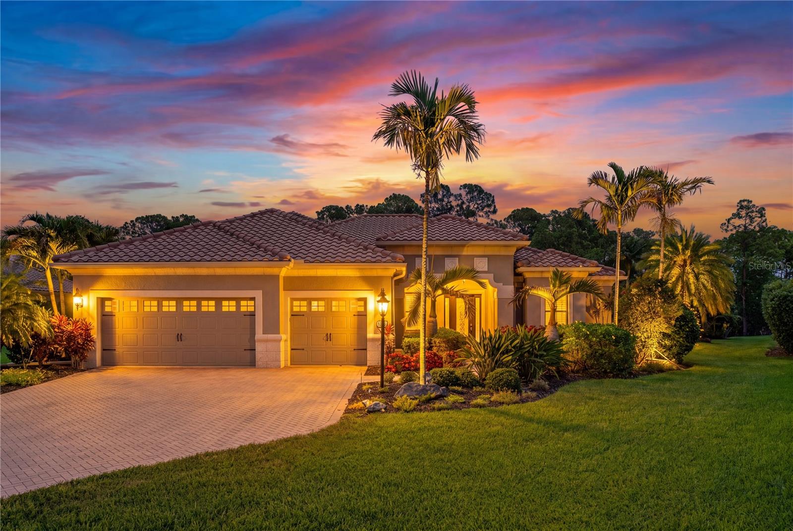 8276 Larkspur Cir, Sarasota, FL 34241 photo