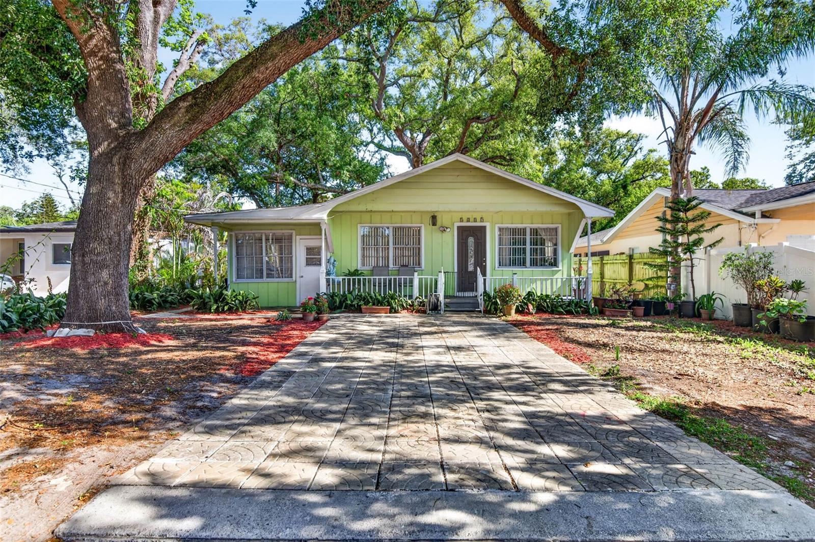 1417 Yukon St, Tampa, FL 33604