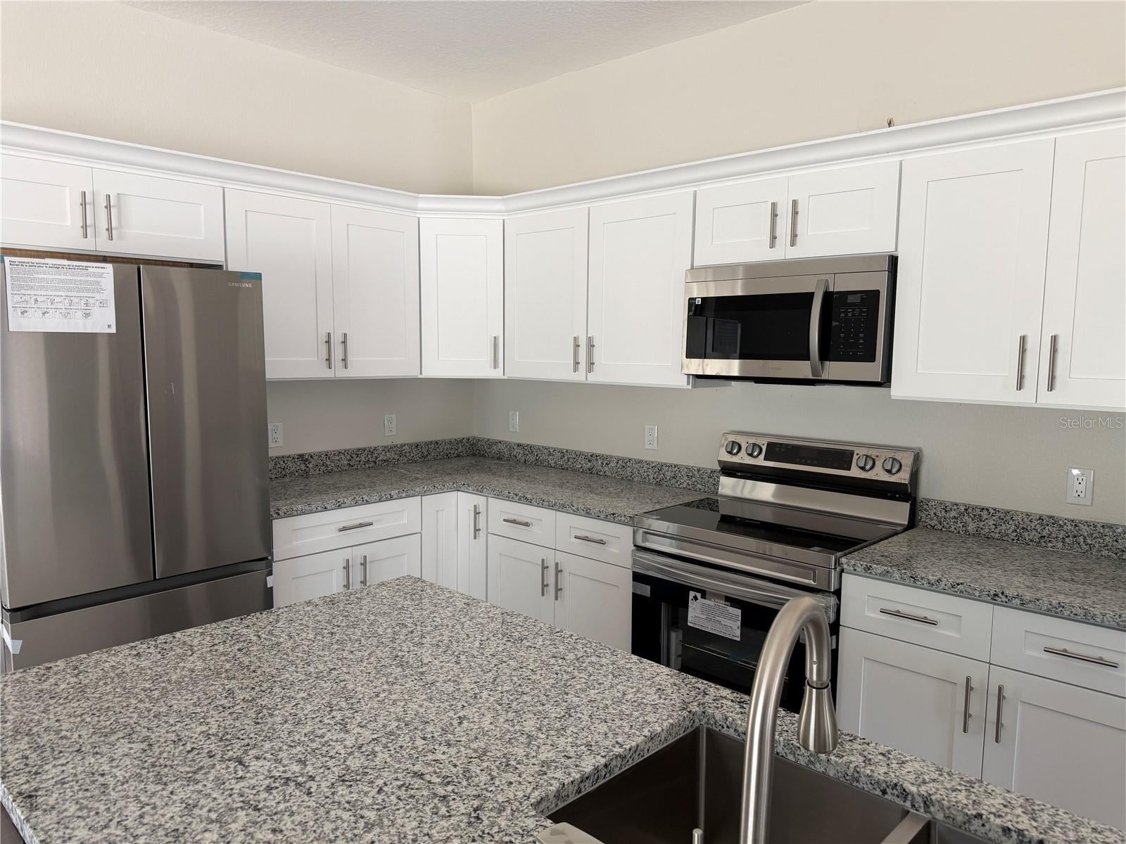 34281 Manuel St, Webster, FL 33597 photo
