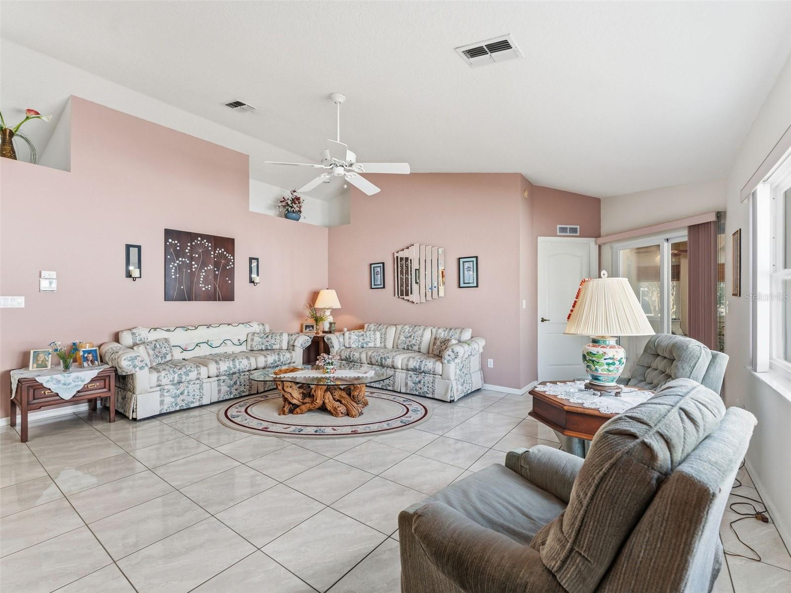 1007 La Bamba Ct, Spring Hill, FL 34608 photo