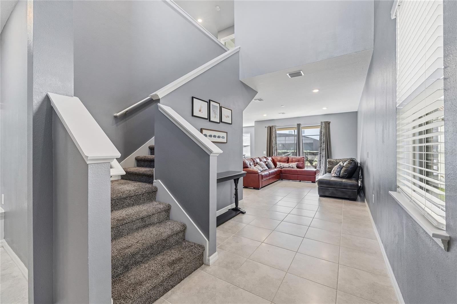 5505 Misty Oak Cir, Davenport, FL 33837 photo