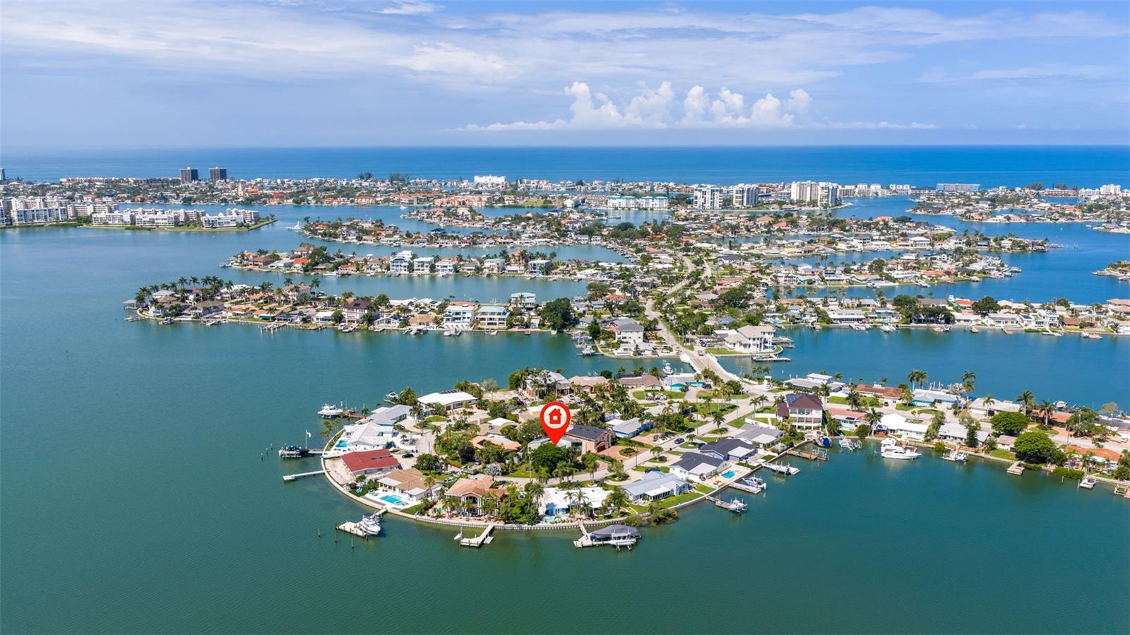 735 79 Cir, Saint Petersburg, FL 33707 photo