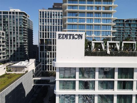 Condominium in TAMPA FL 1000 WATER STREET #1403.jpg