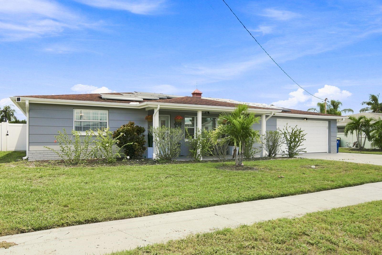 1324 Chancellor Dr, Holiday, FL 34690