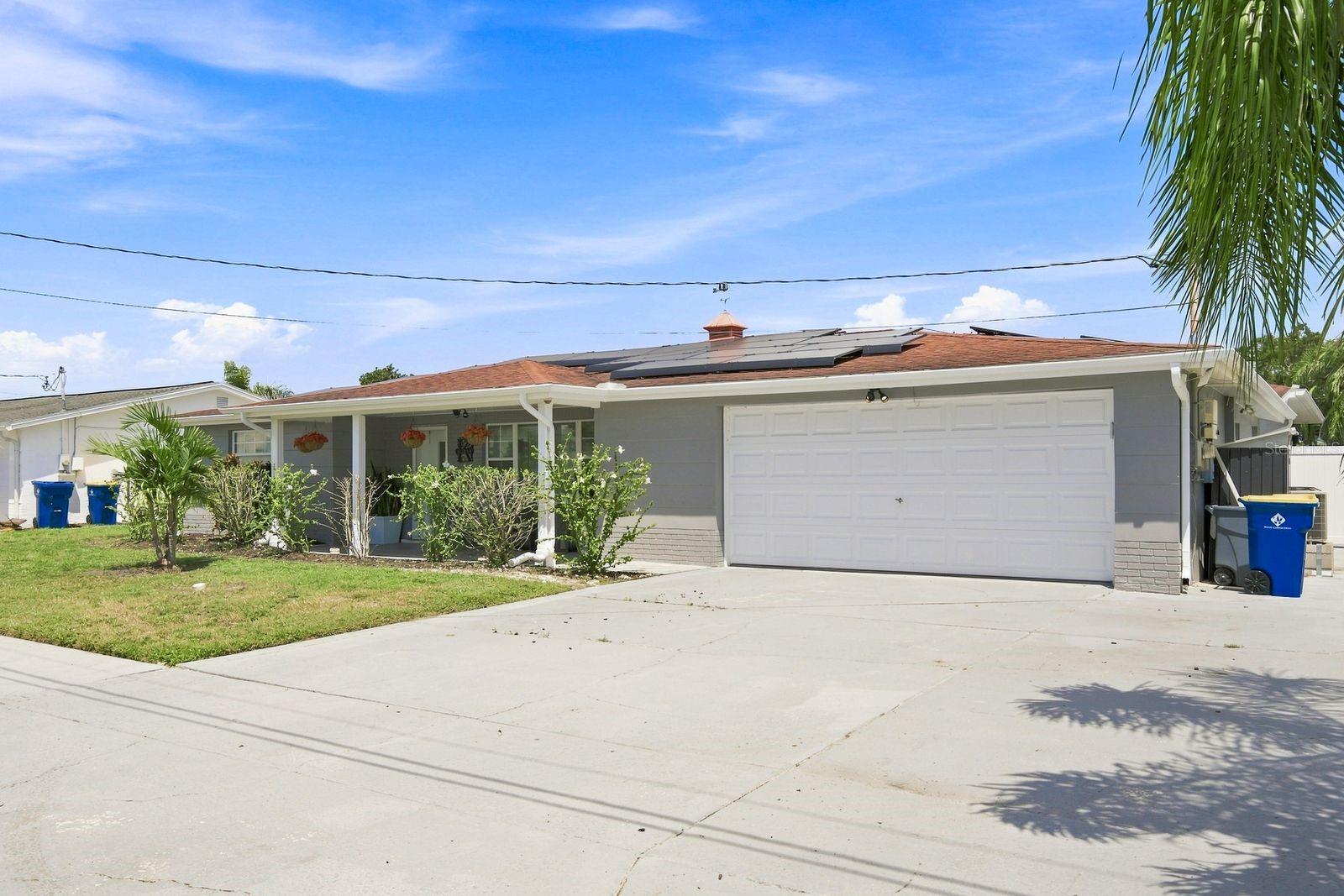 1324 Chancellor Dr, Holiday, FL 34690 photo