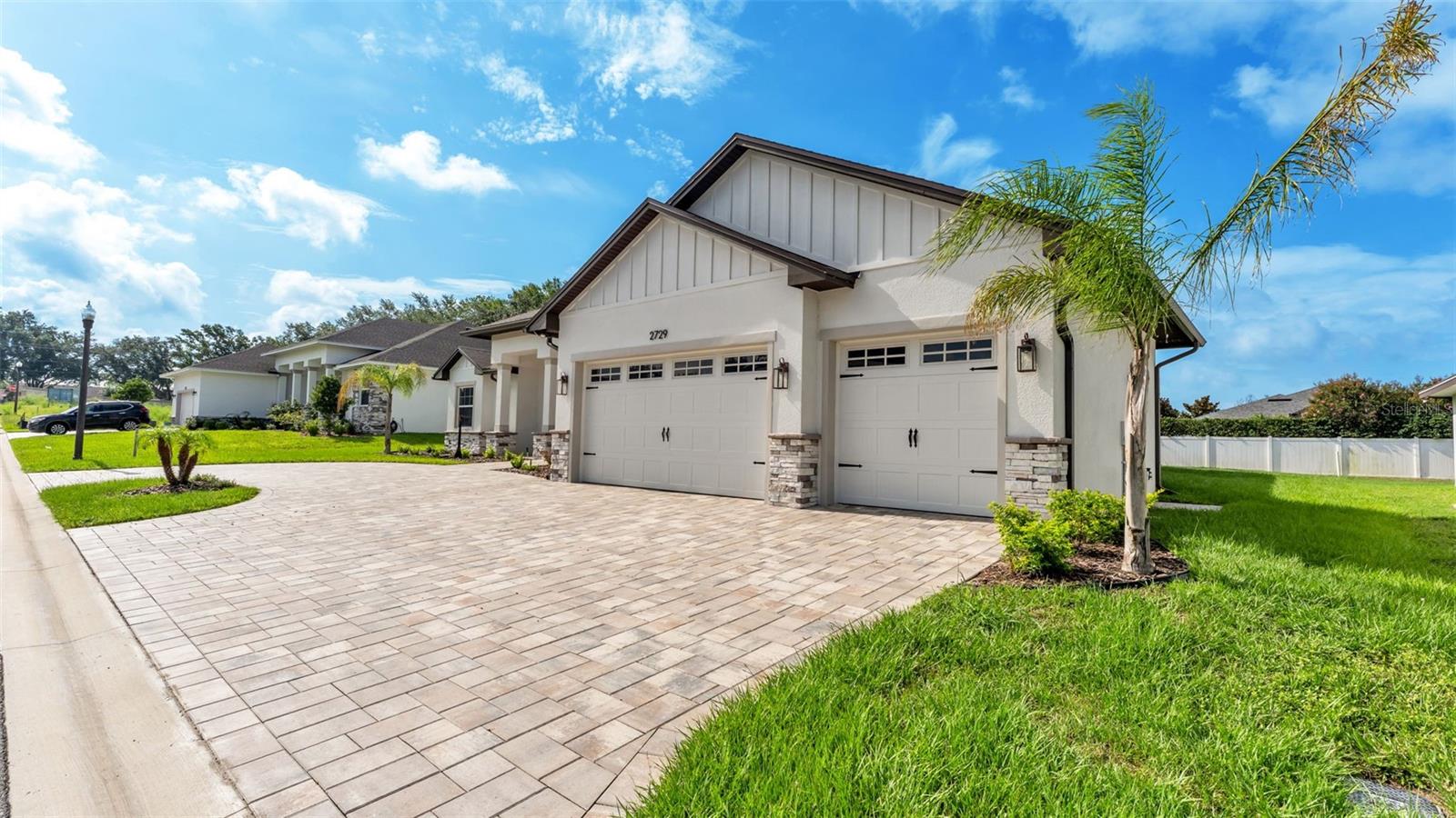 2729 Sunrise Landing Ln, Lakeland, FL 33812 photo