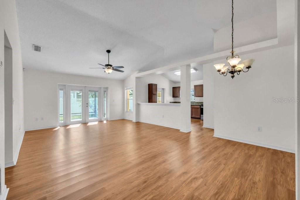 17610 Esprit Dr, Tampa, FL 33647 photo