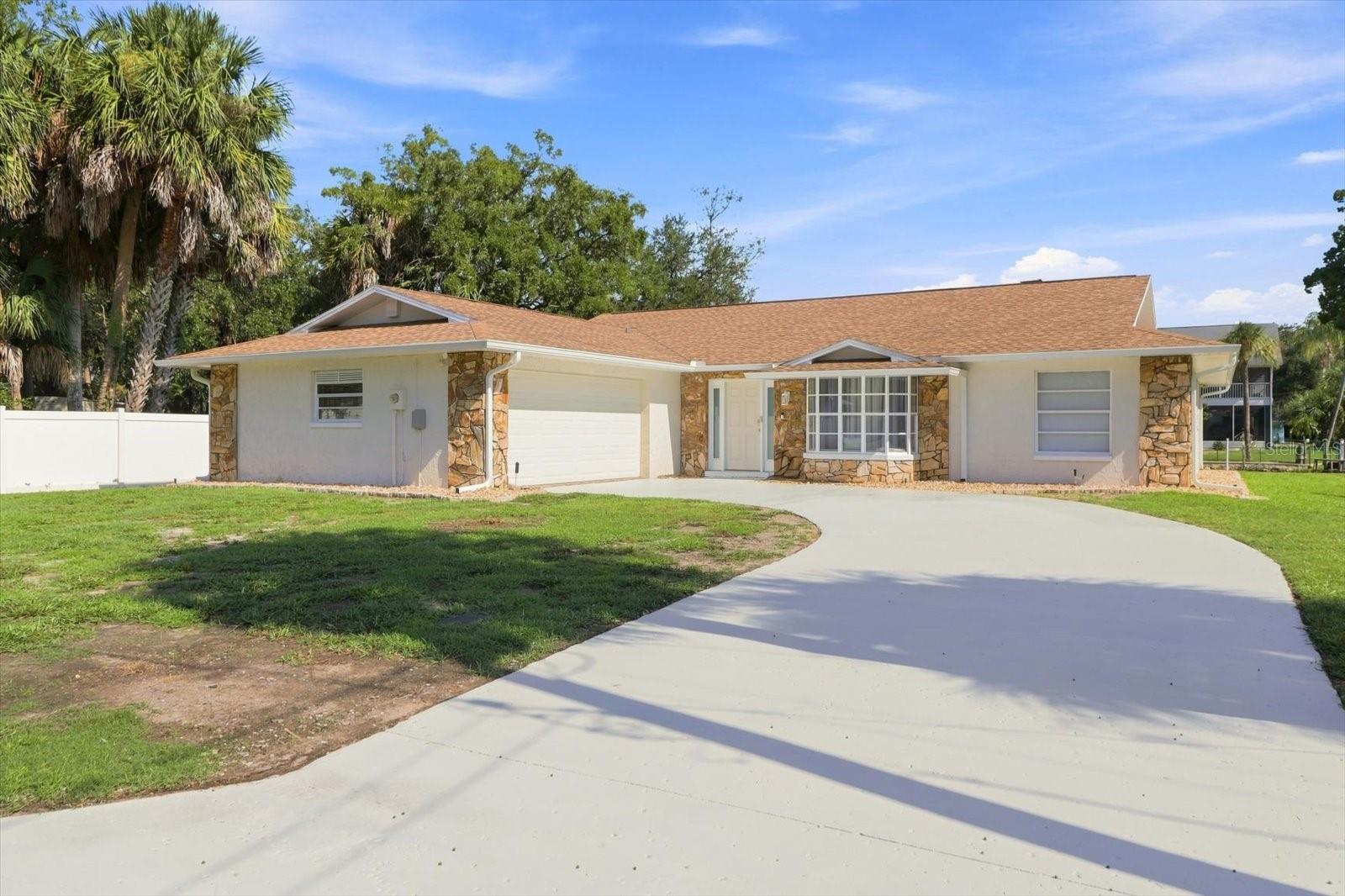 11291 W Coral Ct, Crystal River, FL 34429 photo