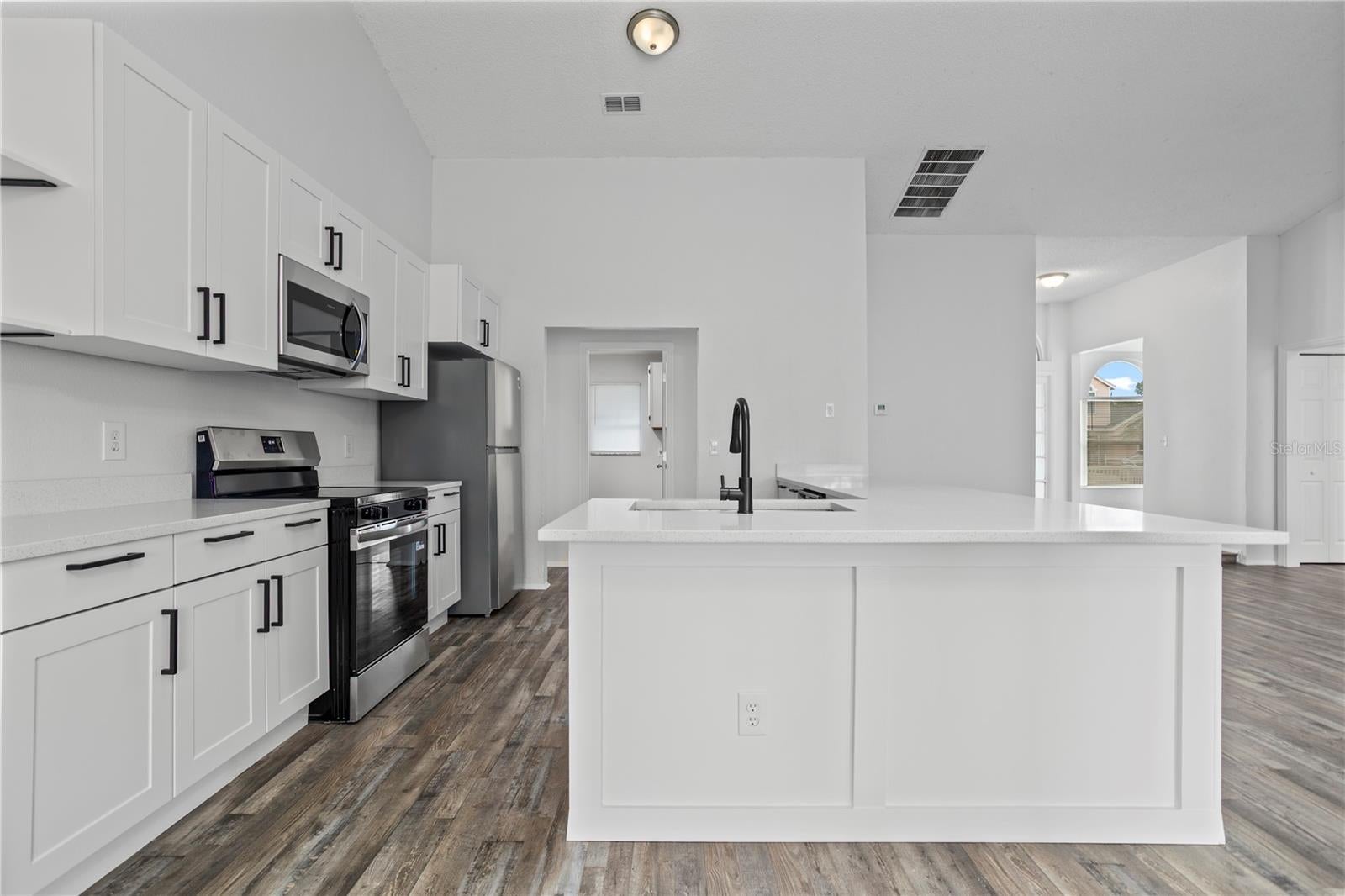 5427 Blue Tick Dr, Orlando, FL 32810 photo
