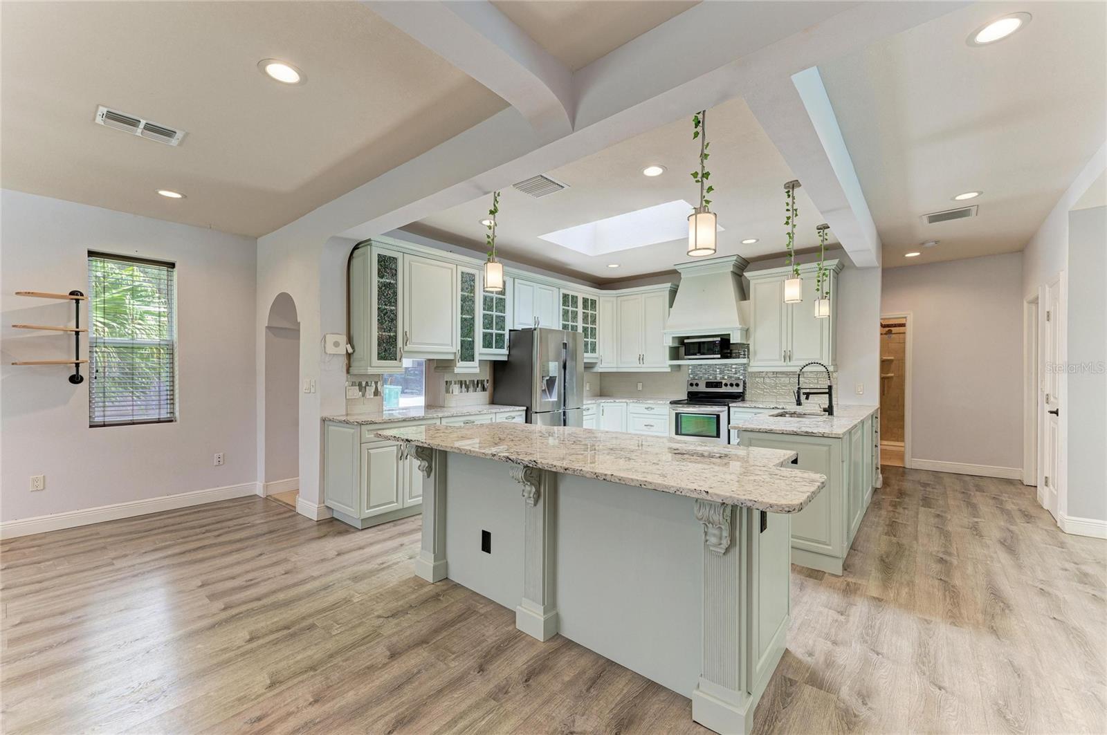 1712 4 St, Palmetto, FL 34221 photo