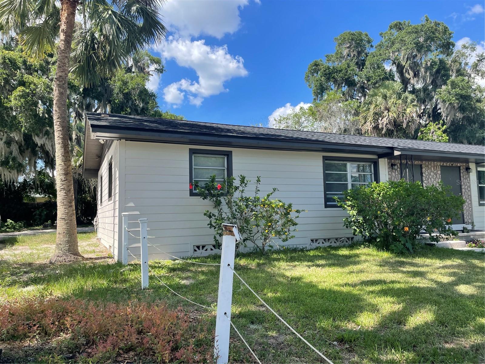 143 South St, Deland, FL 32724