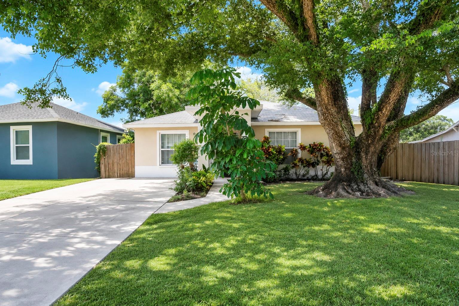 1120 11 Ave, Saint Petersburg, FL 33705