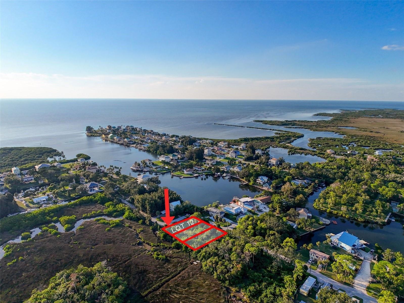 12 Nowiki Ave, Hudson, FL 34667