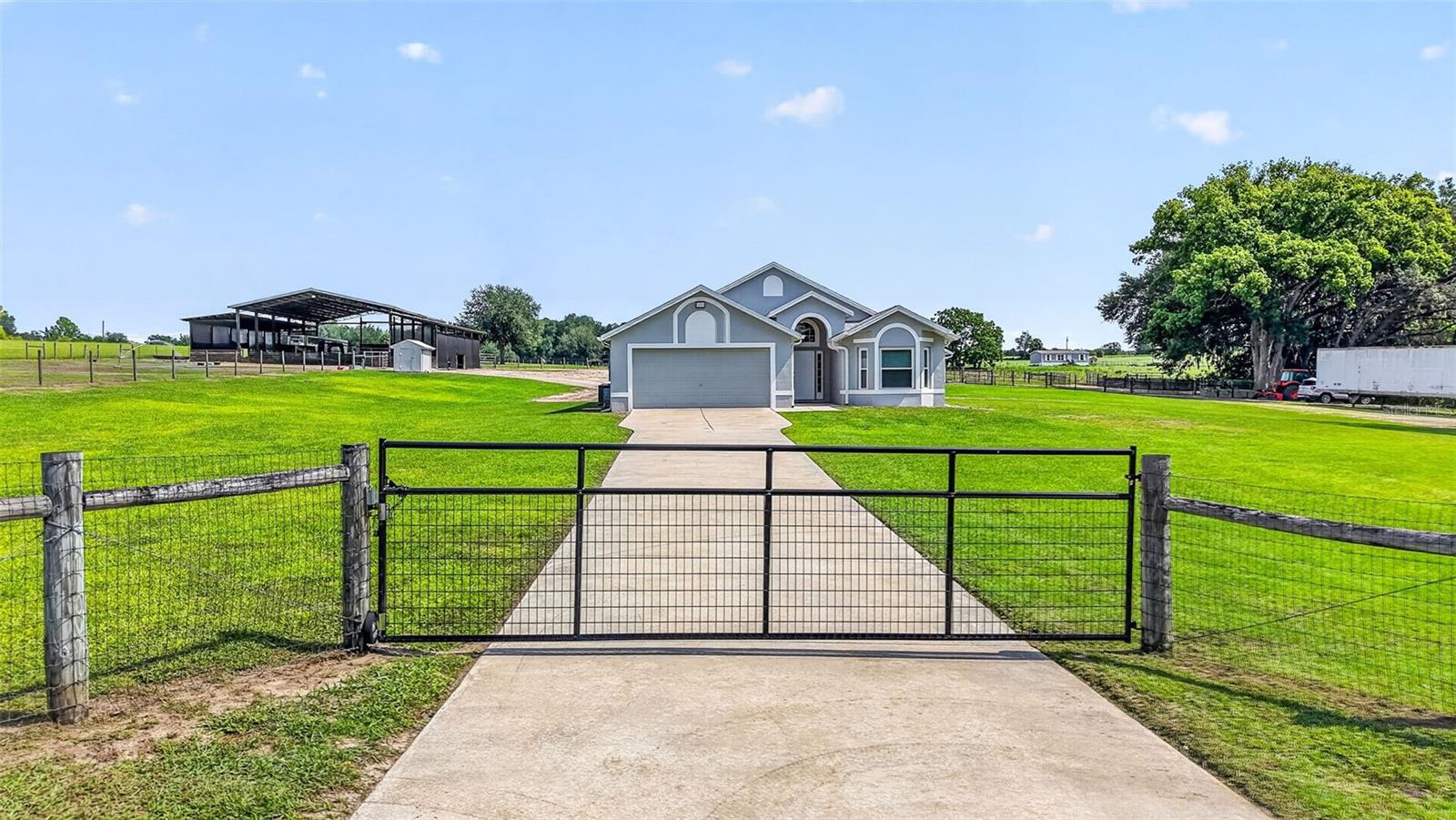 14125 SE 175 St, Weirsdale, FL 32195 photo