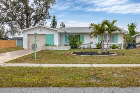 Single Family Residence in NORTH PORT FL 6045 SLADE ROAD.jpg