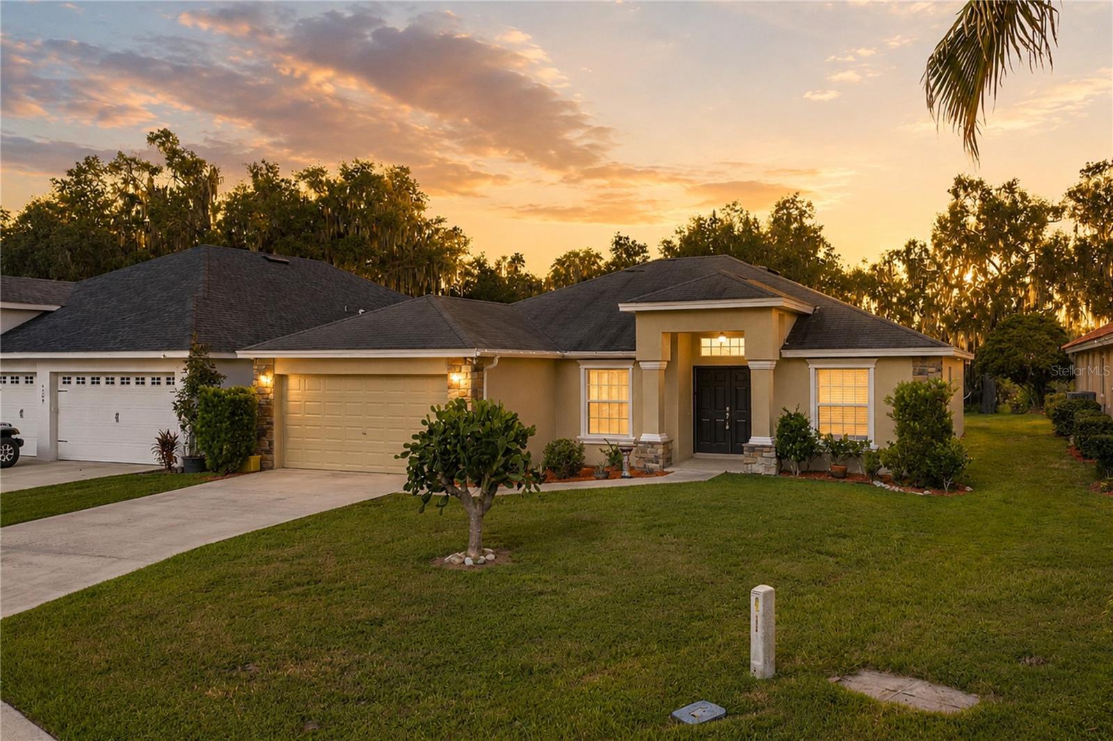 4505 Fairway Oaks Dr, Mulberry, FL 33860