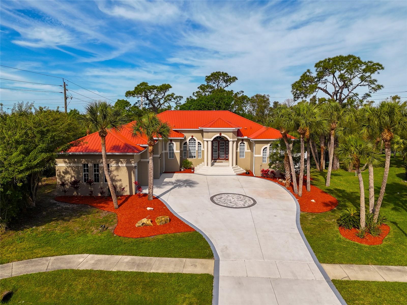 1101 Kings Way Dr, Nokomis, FL 34275