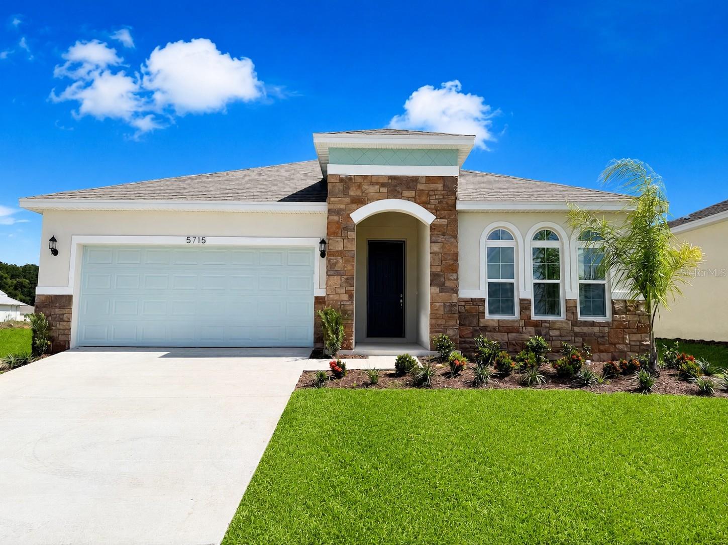 5715 Hiawassee Rd, Leesburg, FL 34748